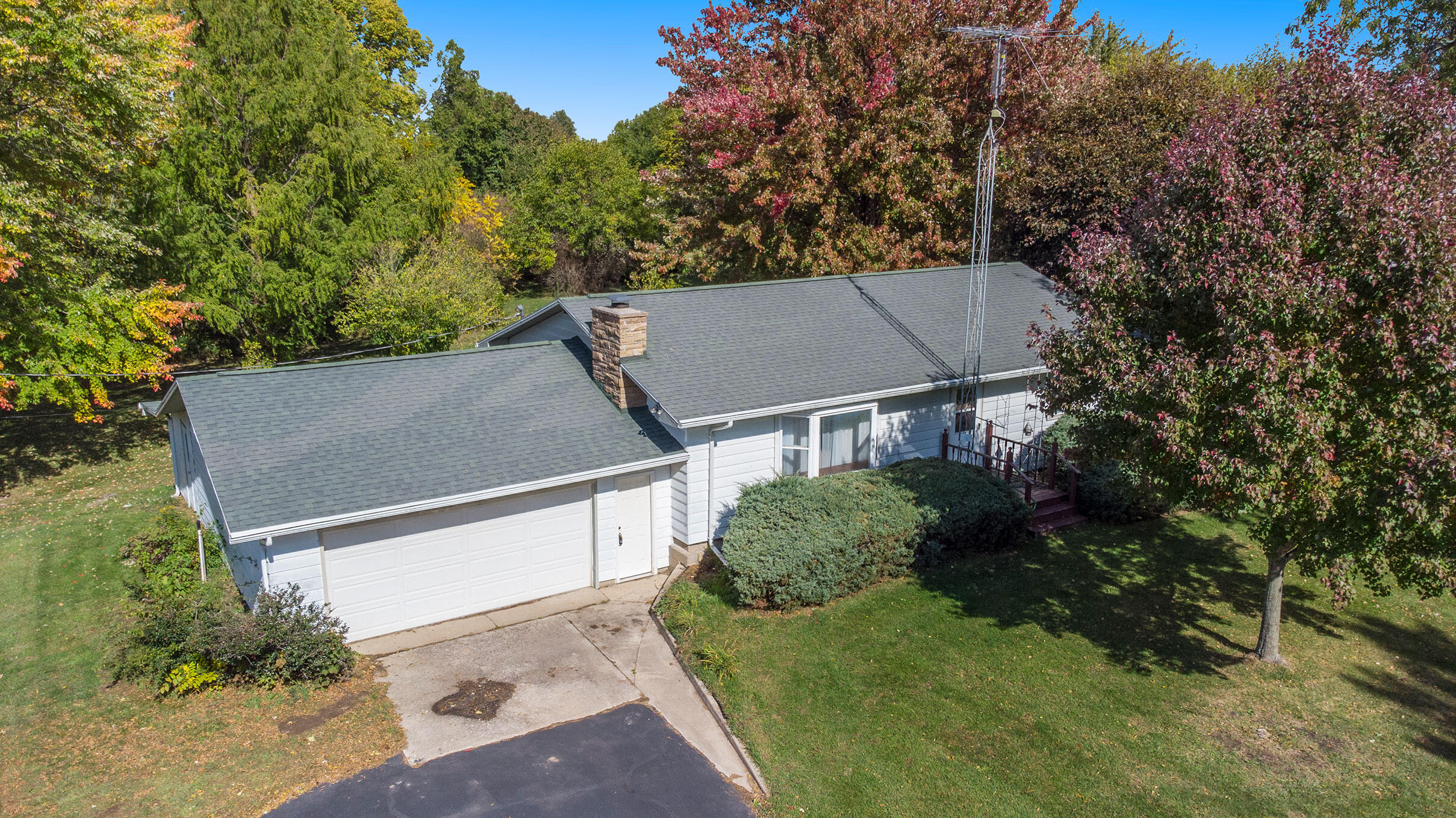 7689 Sinclair Road Eau Claire, MI 49111 - Photo 25 of 35 DJI_0189