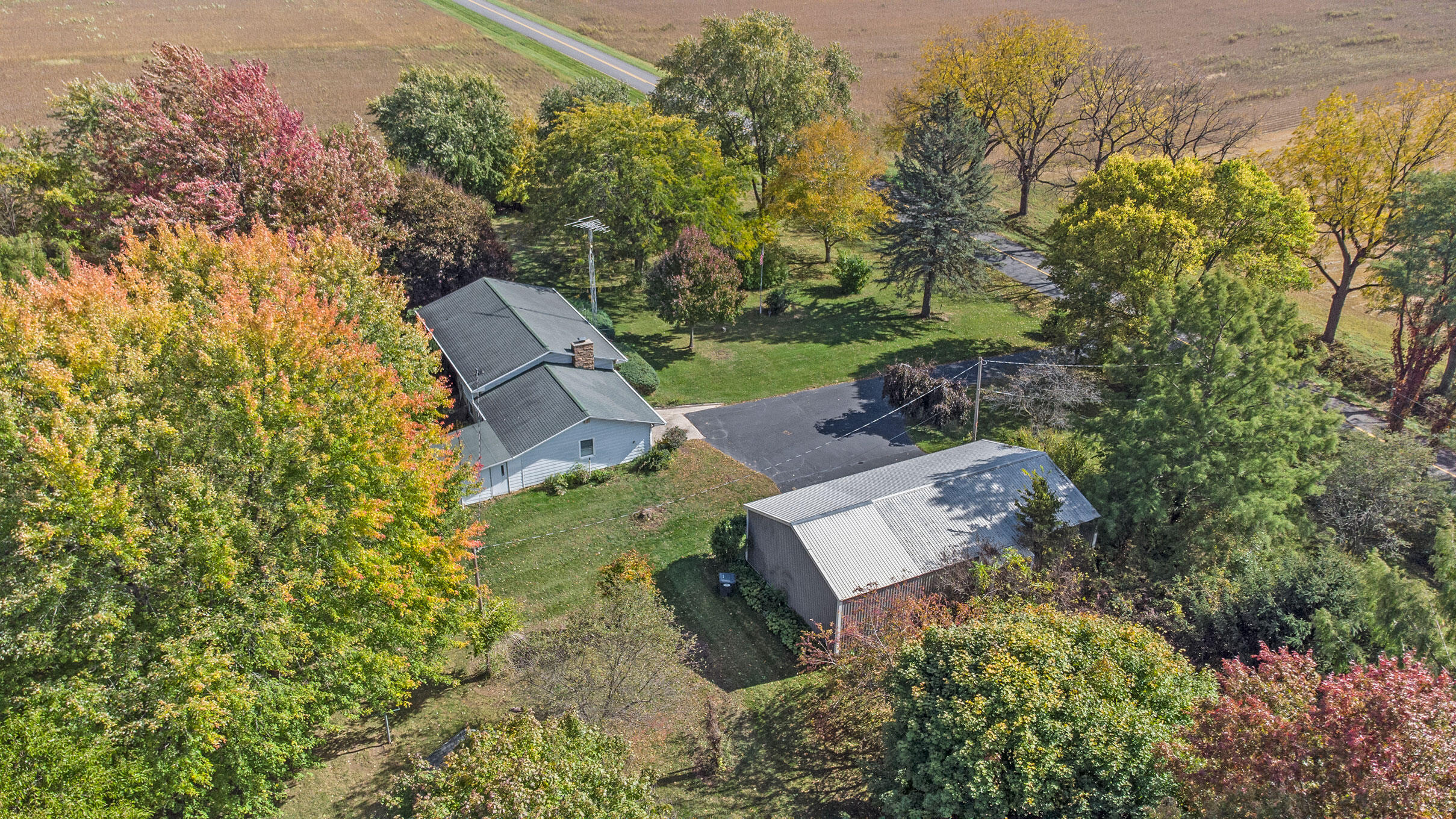 7689 Sinclair Road Eau Claire, MI 49111 - Photo 34 of 35 DJI_0198