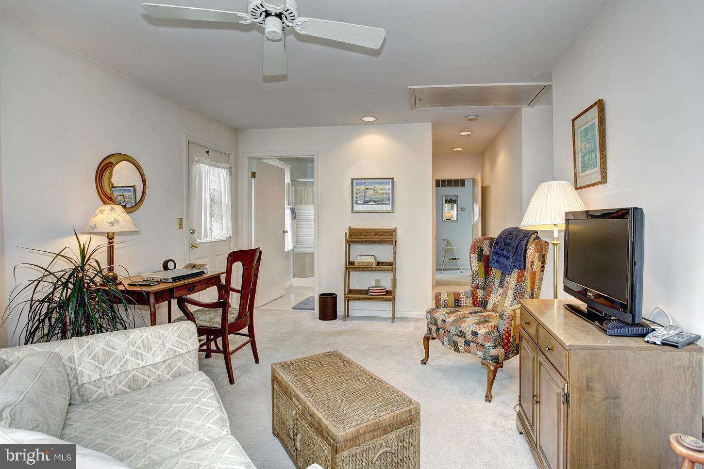 405 Sumner Road Annapolis, MD 21401 - Photo 16 of 30 Master Bedroom Sitting Room w/Private Entrance