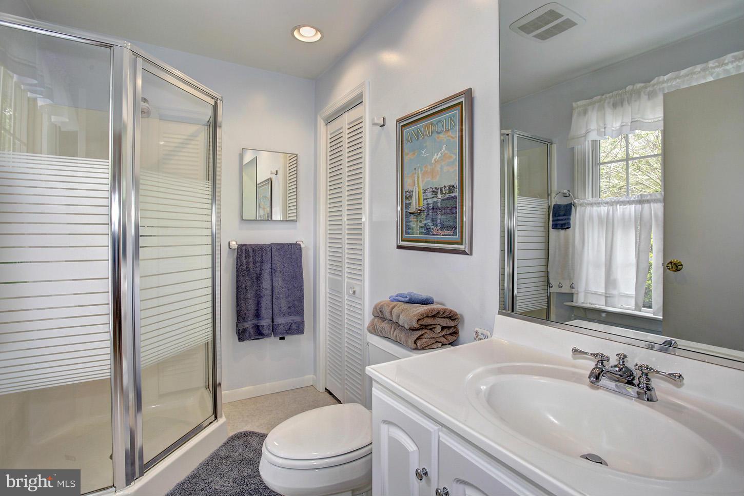405 Sumner Road Annapolis, MD 21401 - Photo 18 of 30 Master Bath