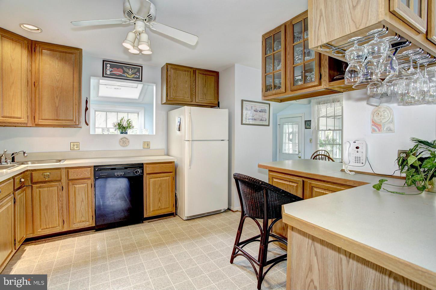 405 Sumner Road Annapolis, MD 21401 - Photo 7 of 30 Kitchen with Plenty of Cabinets
