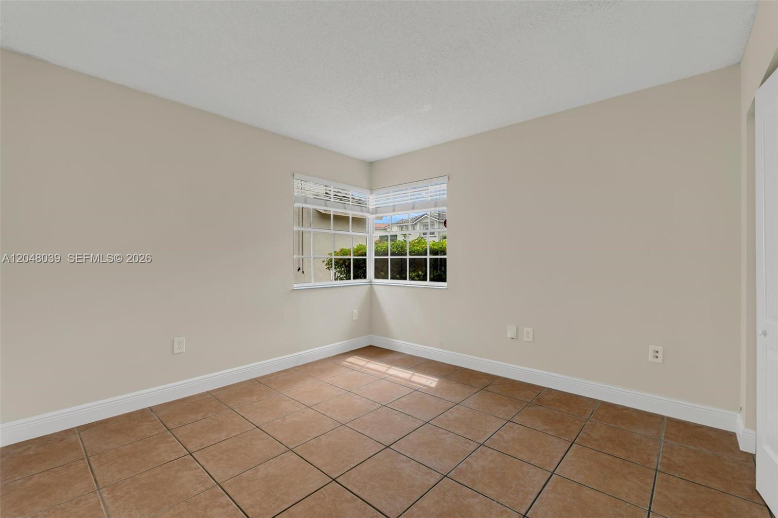 4916 Southwest 154th Avenue Miami, FL 33185 - Photo 27 of 53