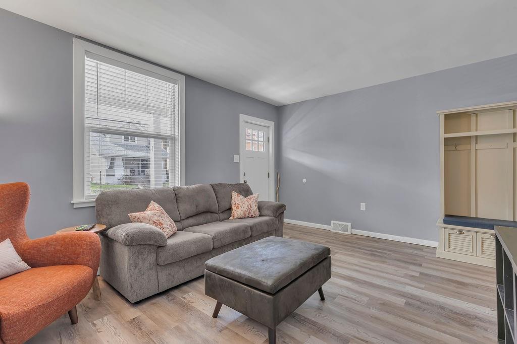 1329 Virginia Avenue Monaca, PA 15061 - Photo 4 of 19