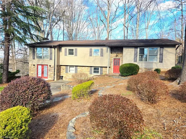 $359,000 | 1524 Holly Circle, Wilkesboro, NC 28697