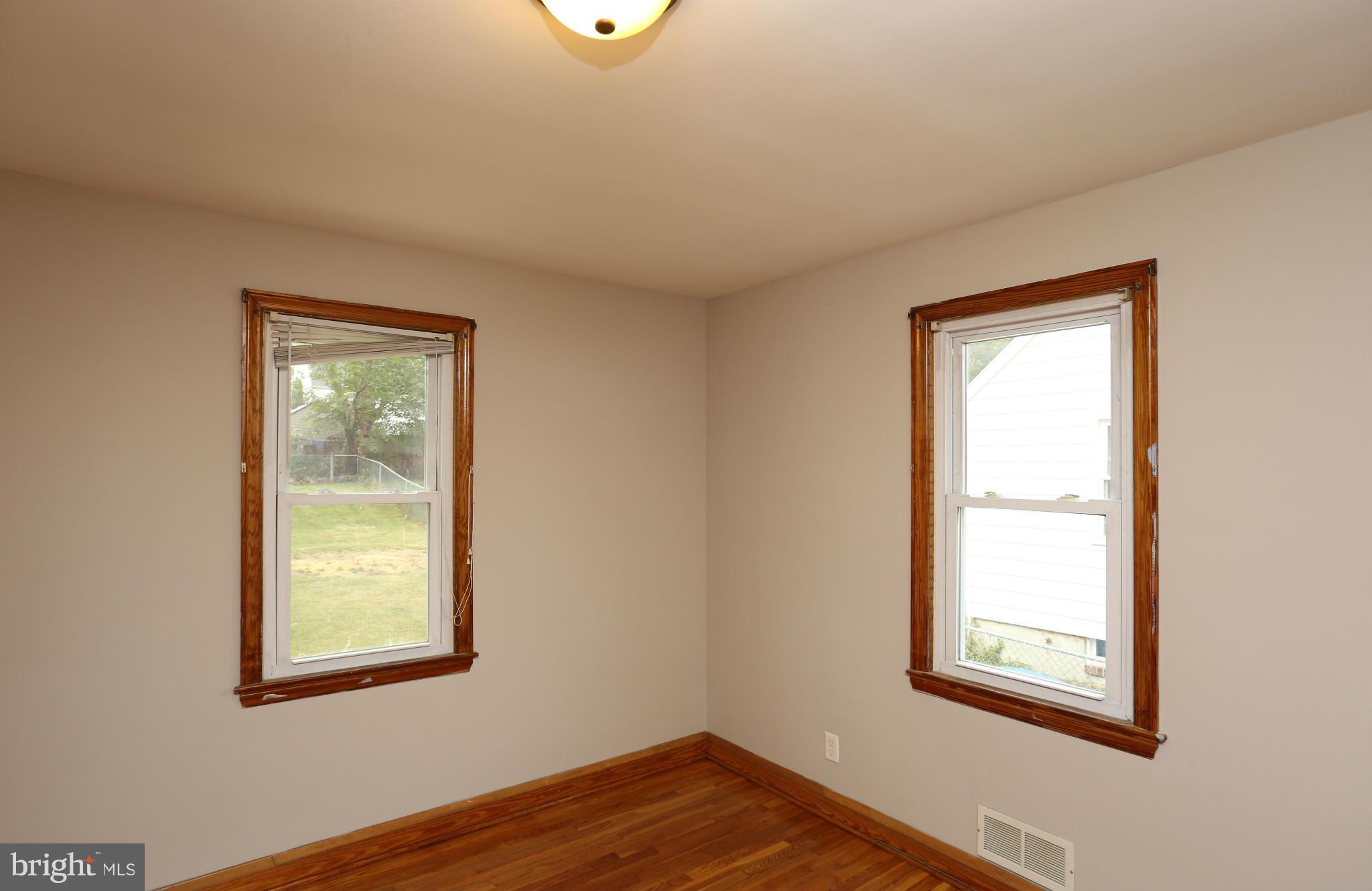 525 Cleveland Road Linthicum Heights, MD 21090 - Photo 13 of 25 Bedroom
