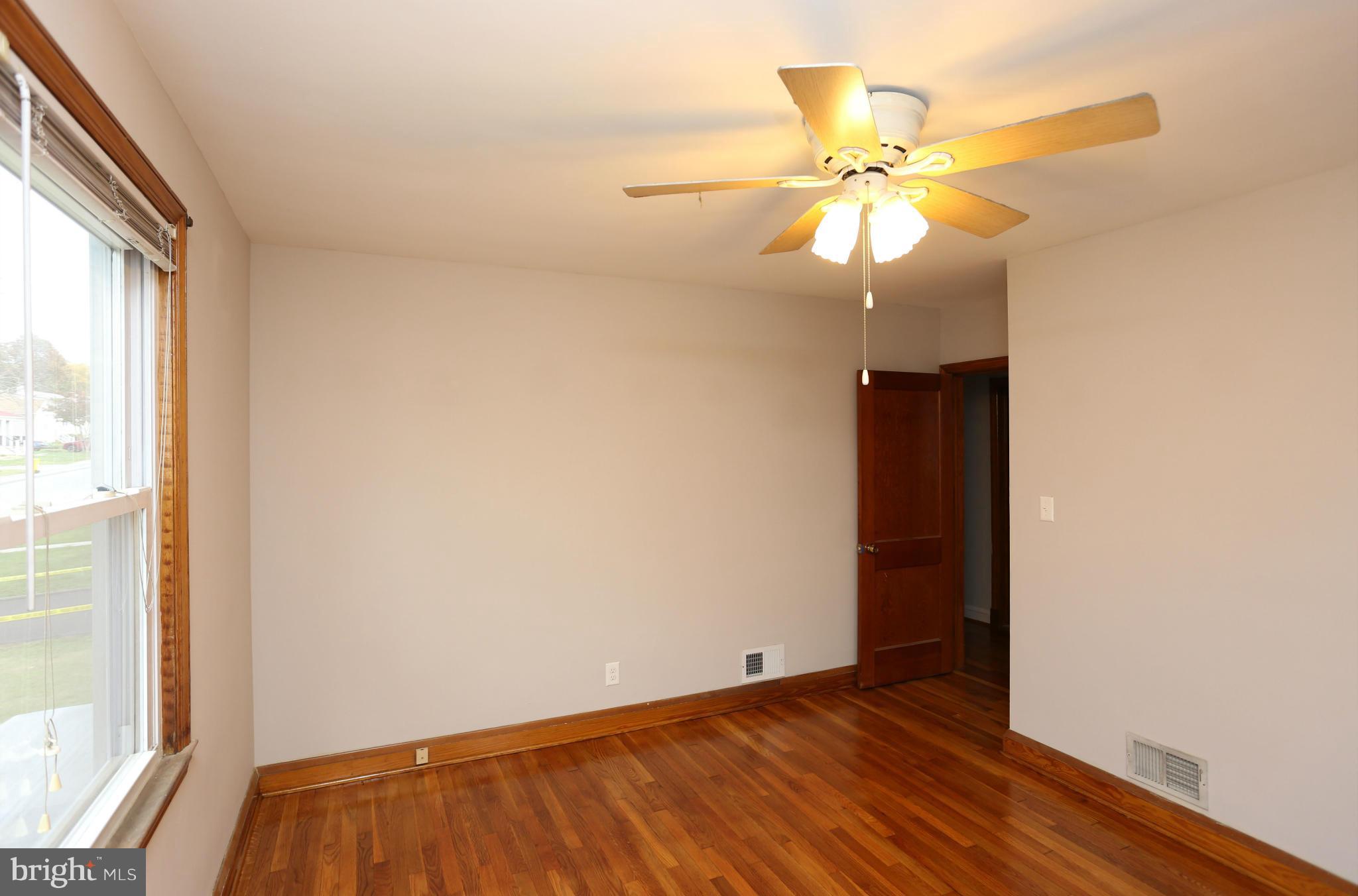 525 Cleveland Road Linthicum Heights, MD 21090 - Photo 10 of 25 Bedroom