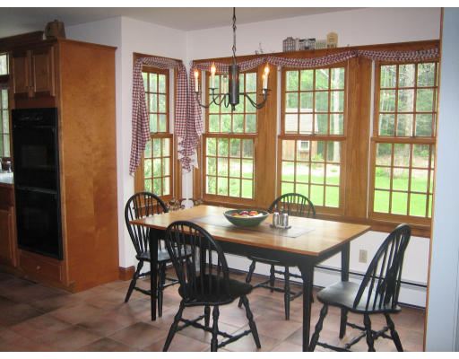 291 Neck Road Rochester, MA 02770 - Photo 3 of 5