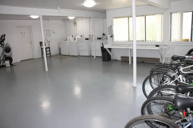 $169,900 | 1265 South Maple Road, Unit 207, Ann Arbor, MI 48103