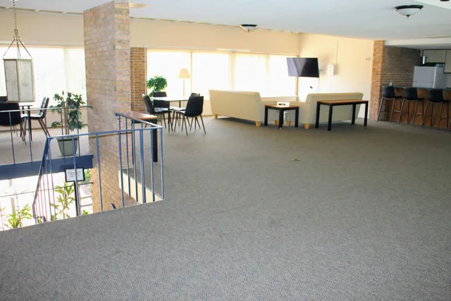 $169,900 | 1265 South Maple Road, Unit 207, Ann Arbor, MI 48103