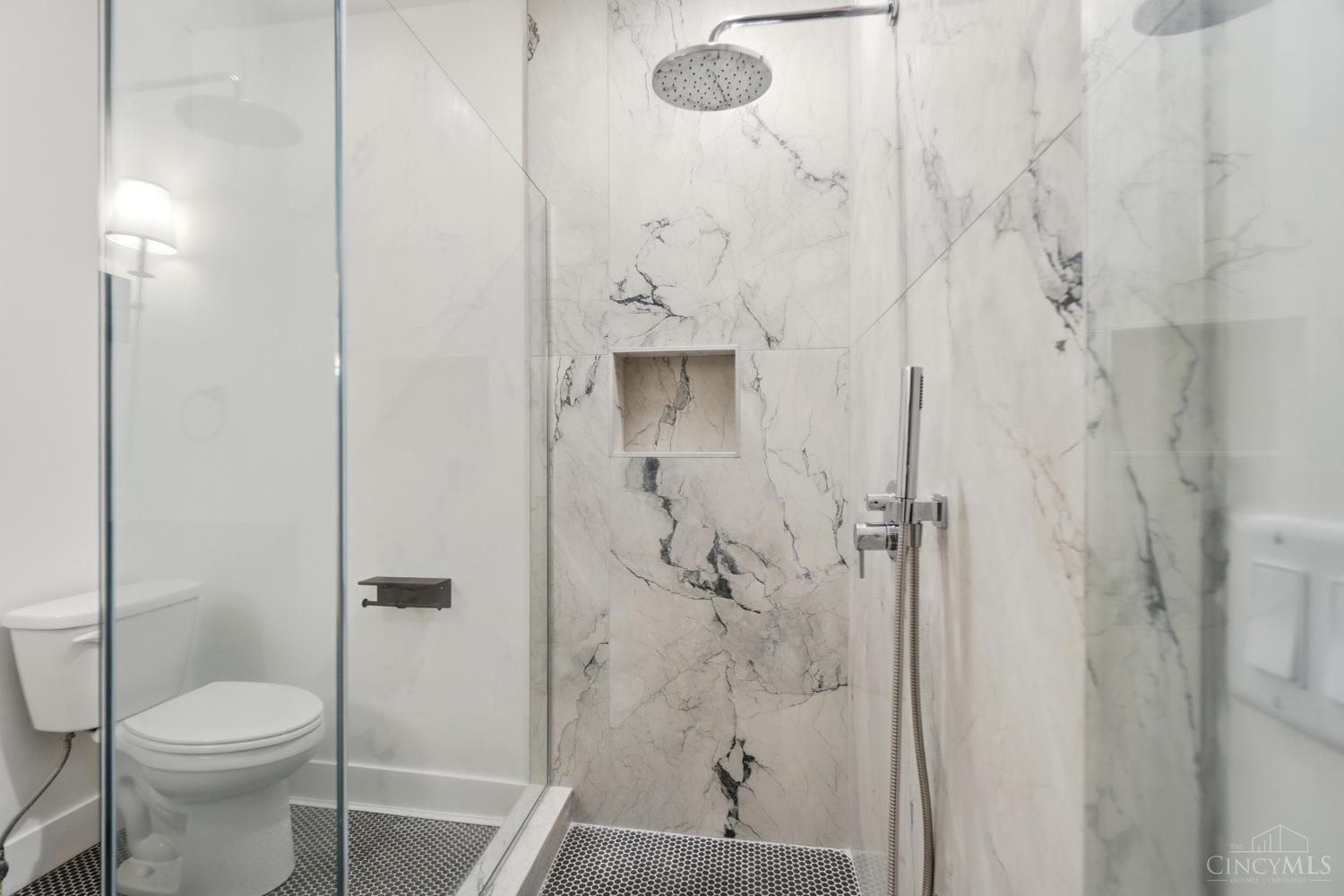 607 Main Street, Unit 10 Cincinnati, OH 45202 - Photo 20 of 37