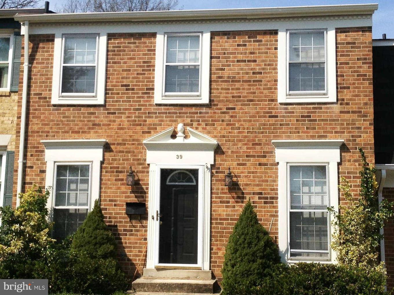39 Oak Shade Road Gaithersburg, MD 20878 - Photo 1 of 11 Exterior (Main)