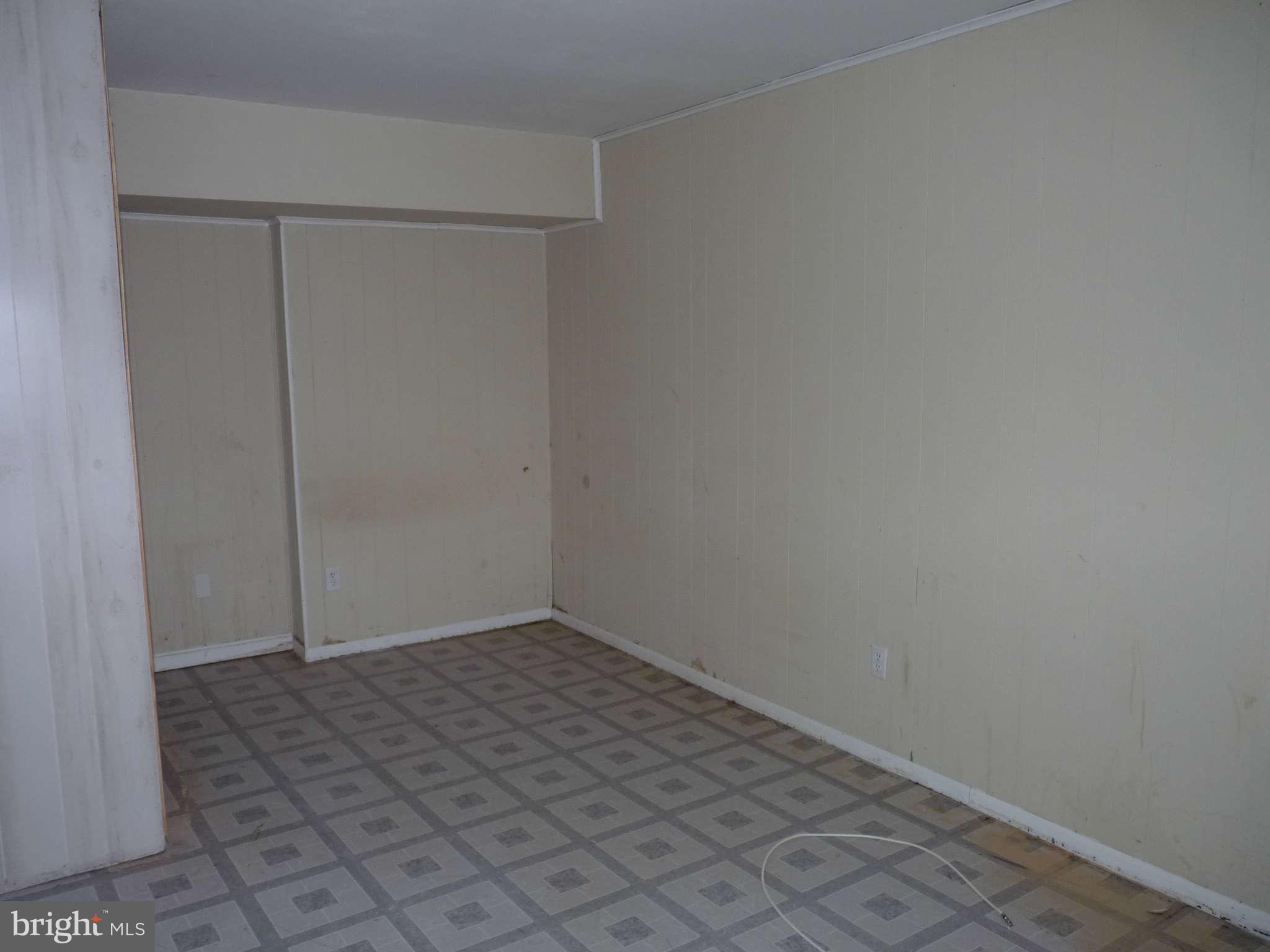 39 Oak Shade Road Gaithersburg, MD 20878 - Photo 8 of 11 Basement
