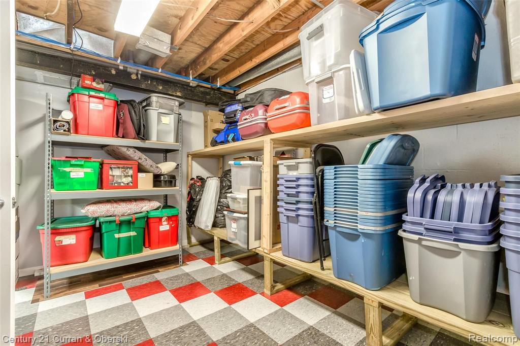 28735 Salem Road Farmington, MI 48334 - Photo 33 of 42