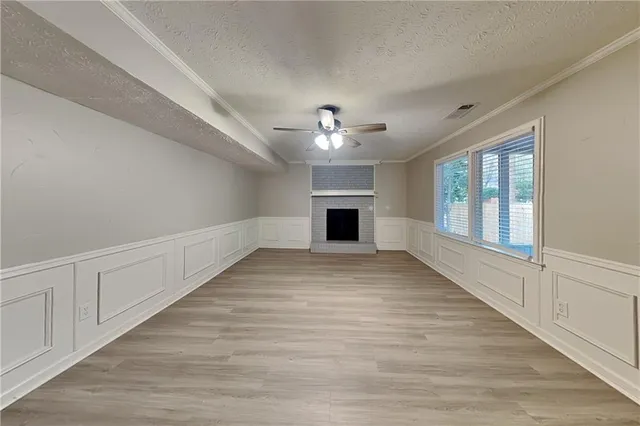 $2,925 | 9880 Lake Forest Way, Roswell, GA 30076