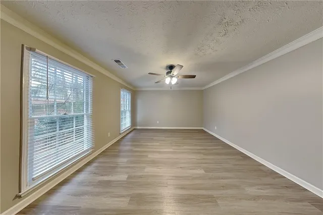 $2,925 | 9880 Lake Forest Way, Roswell, GA 30076