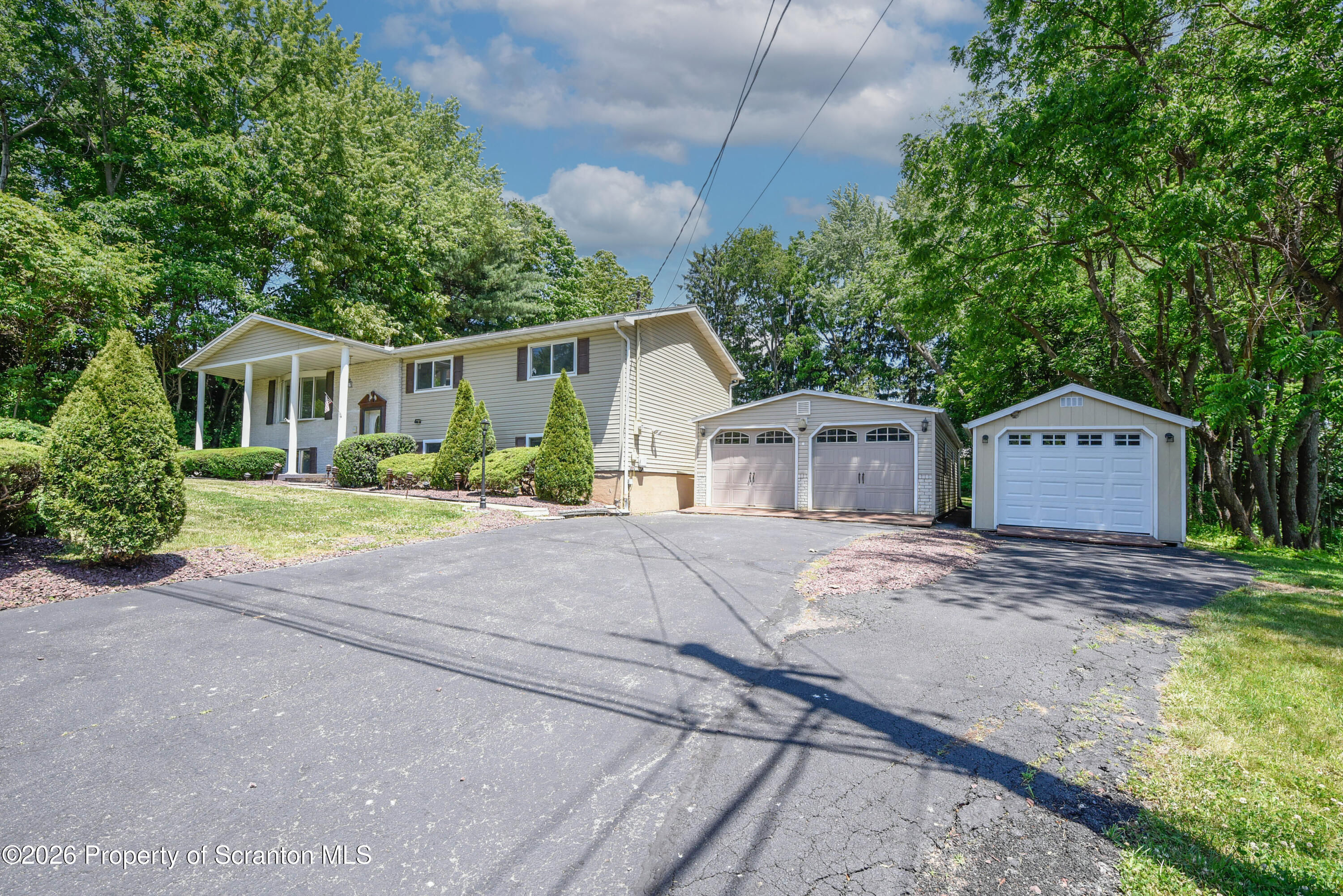 2610 Price Street Scranton, PA 18504 - Photo 6 of 83 _DSC3596