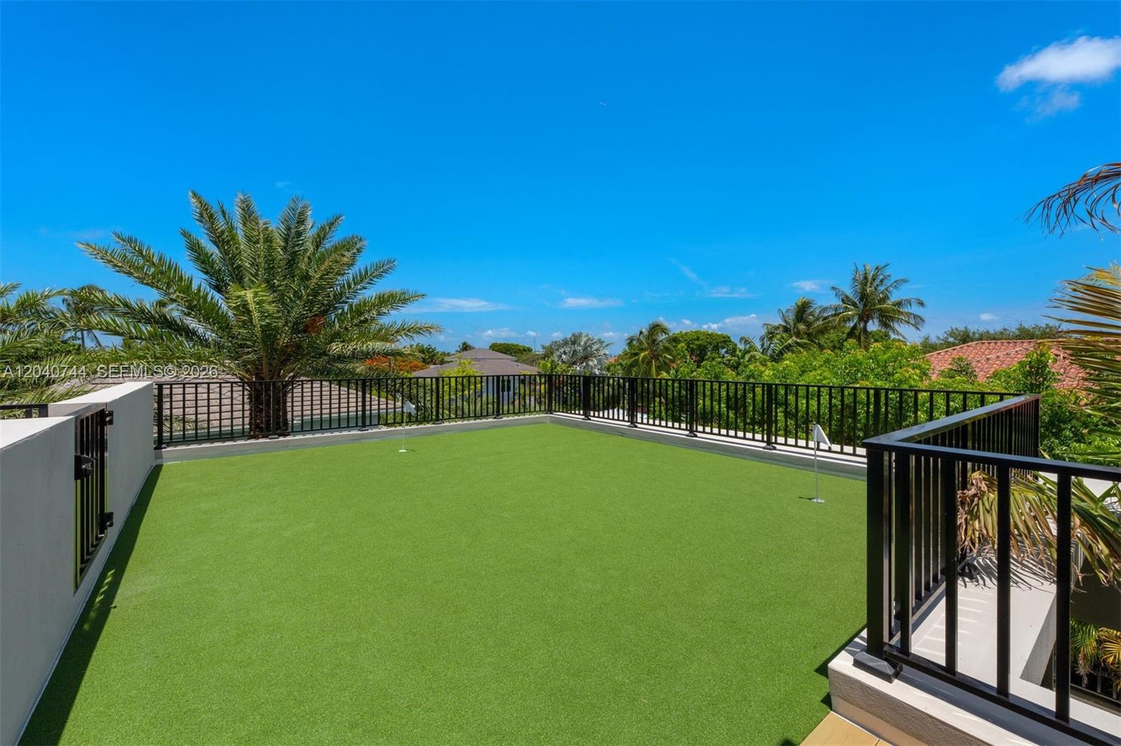 165 Hampton Lane Key Biscayne, FL 33149 - Photo 43 of 50 Rooftop