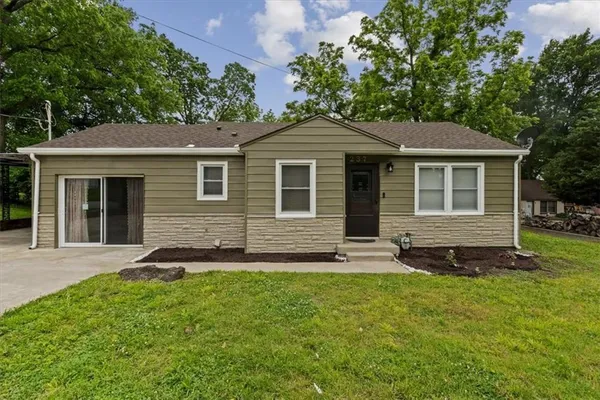 $281,000 | 237 East Longfellow Street, Kansas City, MO 64119