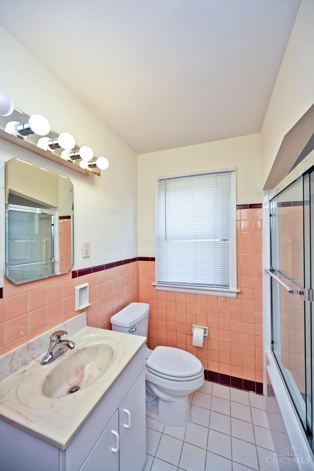 8240 Camargo Road Madeira, OH 45243 - Photo 17 of 33 First floor bathroom