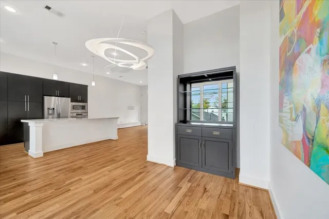 $535,000 | 2104 Colorado Street, Houston, TX 77007