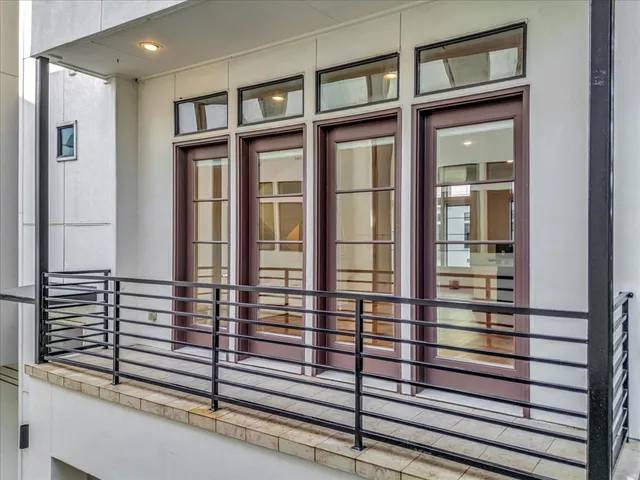 $535,000 | 2104 Colorado Street, Houston, TX 77007