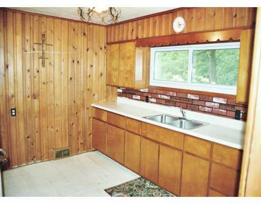 459 Highview Road Wexford, PA 15090 - Photo 6 of 8 Kitchen.