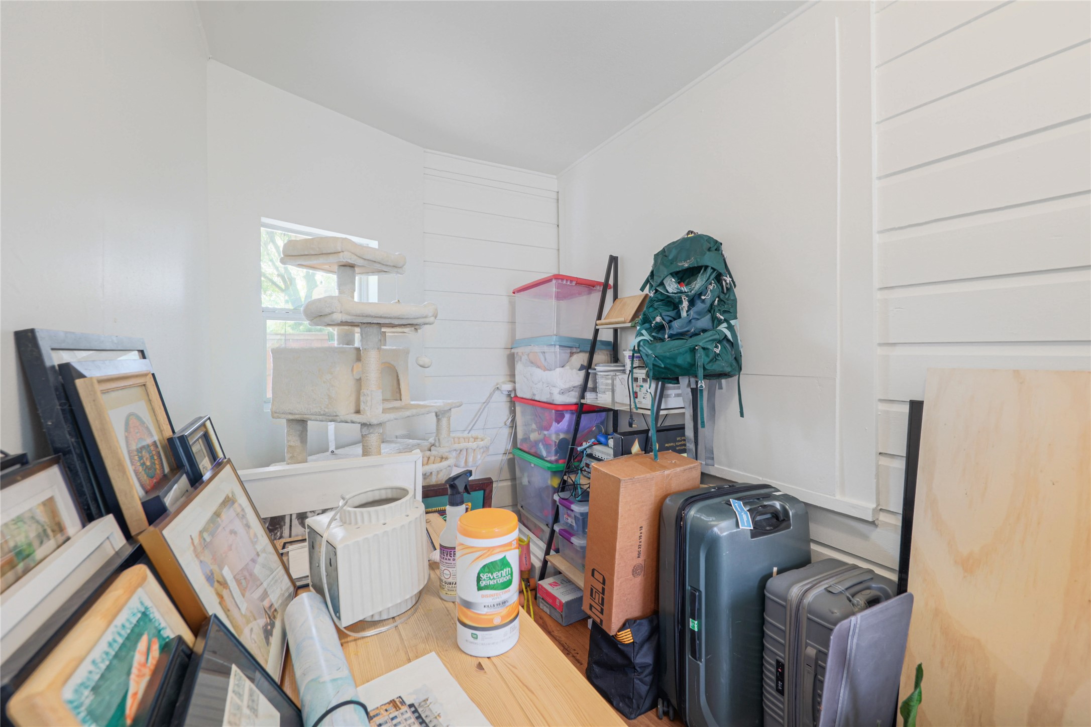 4607 Evans Avenue, Unit B Austin, TX 78751 - Photo 21 of 34 Image quality insufficient for description