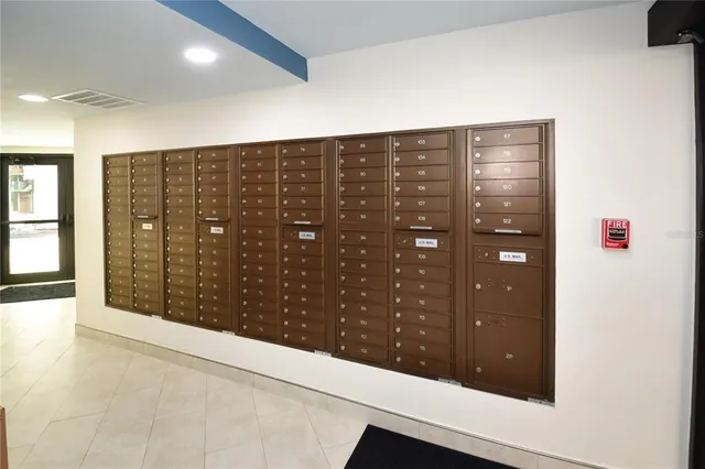 $2,650 | 690 Island Way, Unit 208, Clearwater, FL 33767