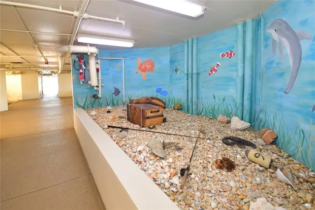 $2,650 | 690 Island Way, Unit 208, Clearwater, FL 33767