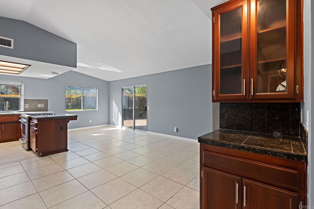 3819 Foxglove Lane Fallbrook, CA 92028 - Photo 11 of 48