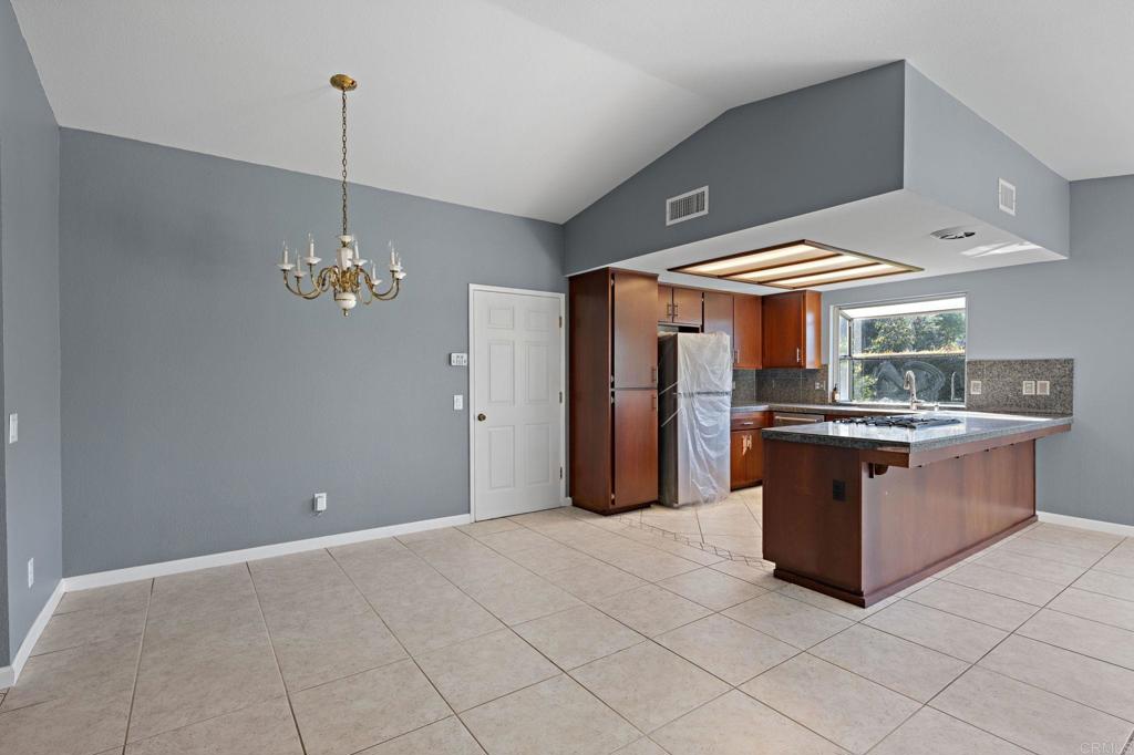 3819 Foxglove Lane Fallbrook, CA 92028 - Photo 14 of 48