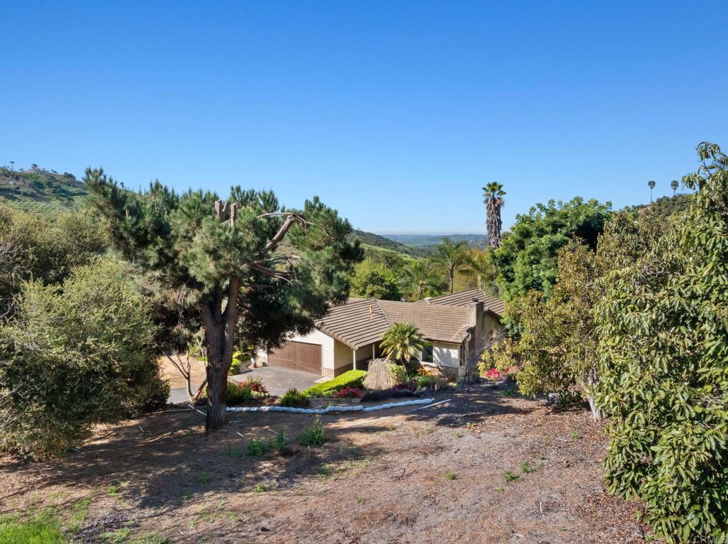 3819 Foxglove Lane Fallbrook, CA 92028 - Photo 35 of 48