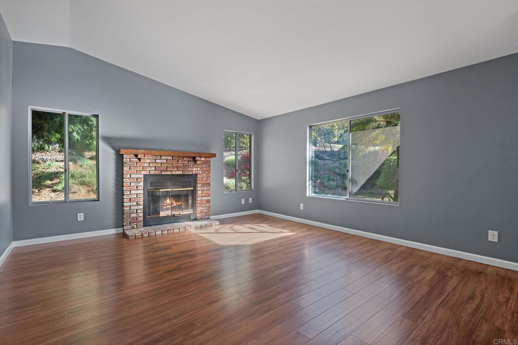 3819 Foxglove Lane Fallbrook, CA 92028 - Photo 6 of 48