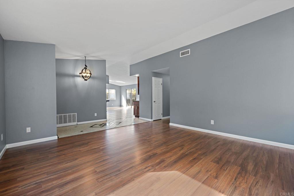 3819 Foxglove Lane Fallbrook, CA 92028 - Photo 8 of 48