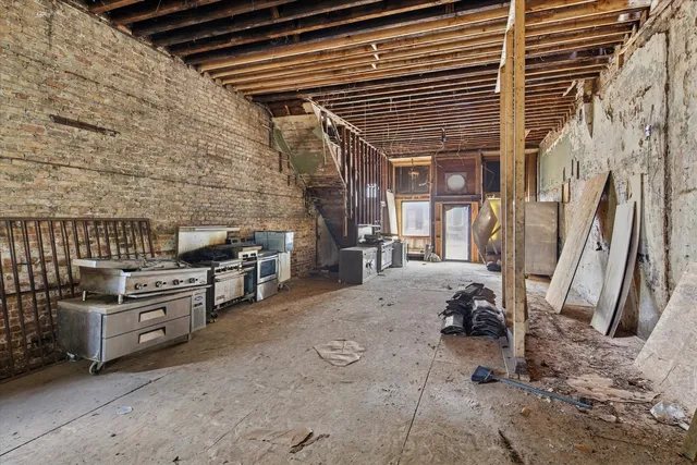 a view of a storage & utility room