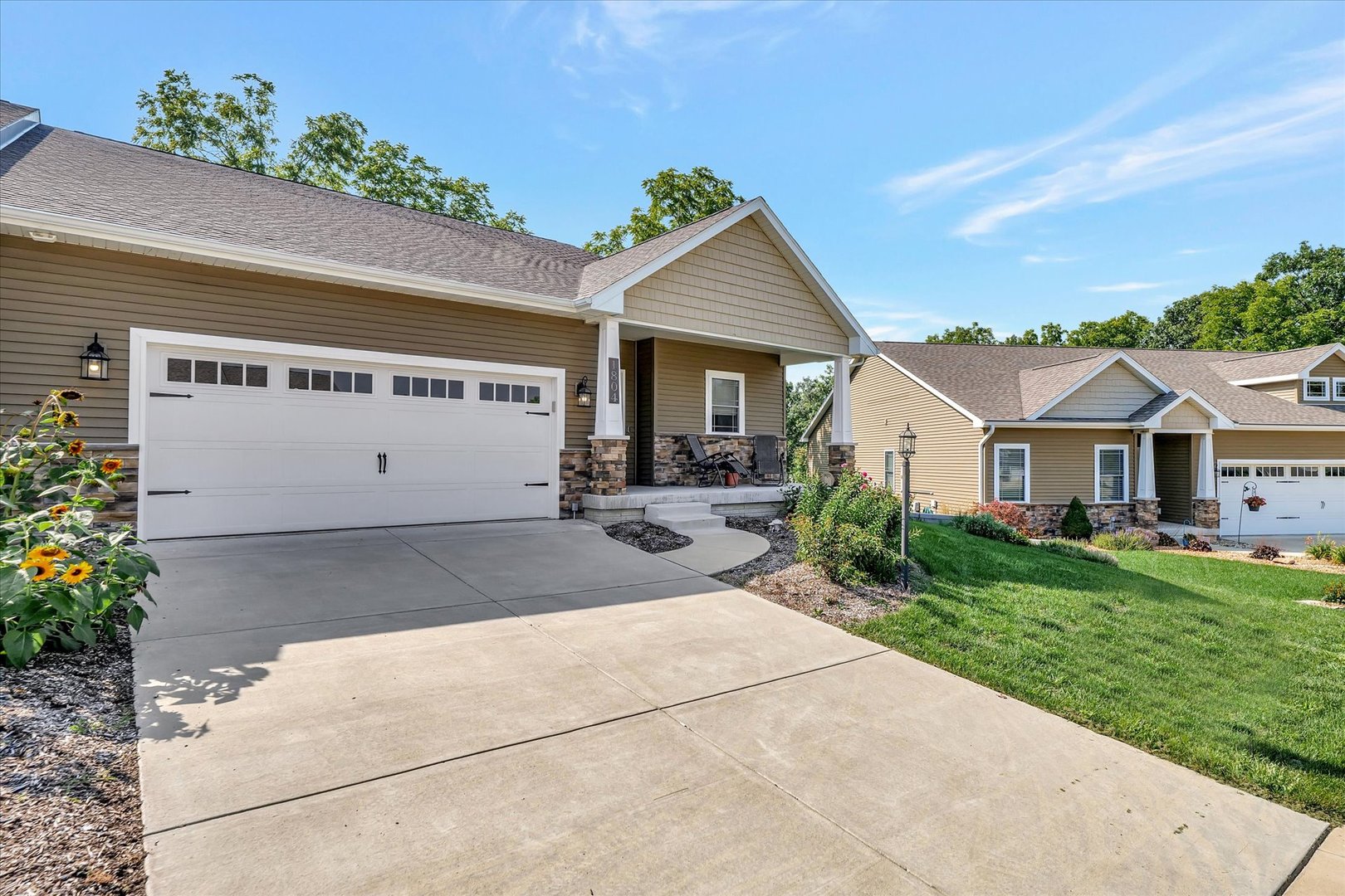 1804 Lake Ridge Court Mahomet, IL 61853 - Photo 2 of 39 Gallery Image 2