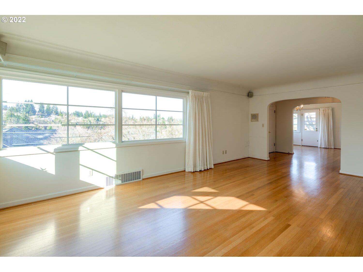 900 Southwest Moss Street Portland, OR 97219 - Photo 11 of 32 Gallery Image 11
