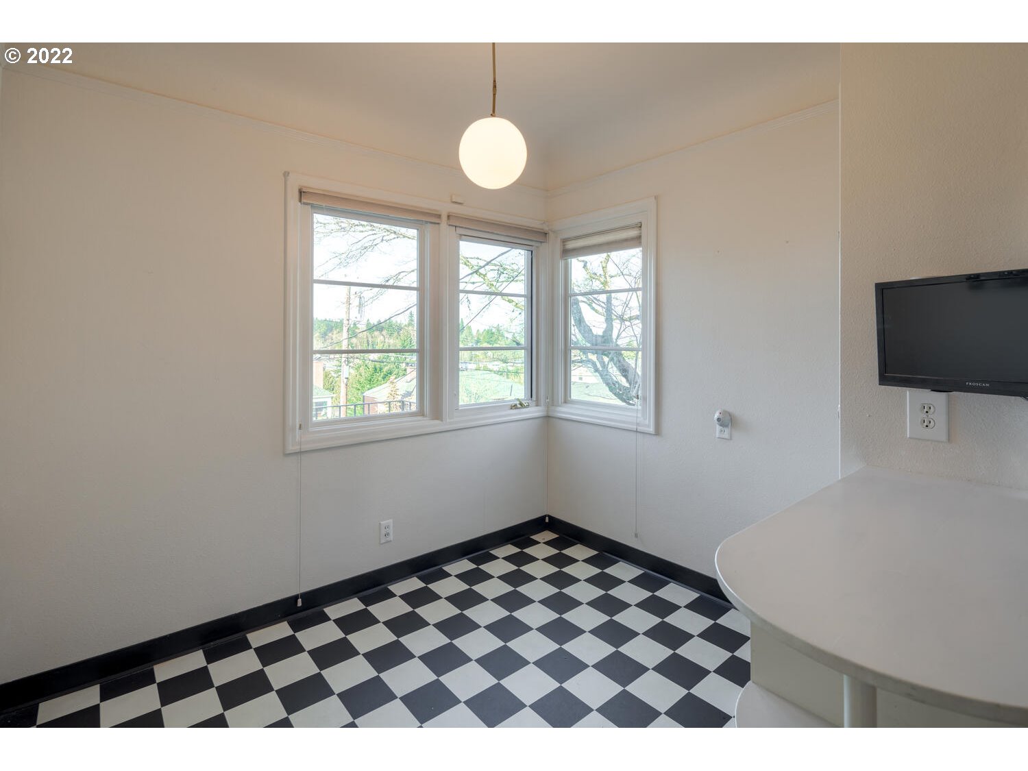 900 Southwest Moss Street Portland, OR 97219 - Photo 15 of 32 Gallery Image 15