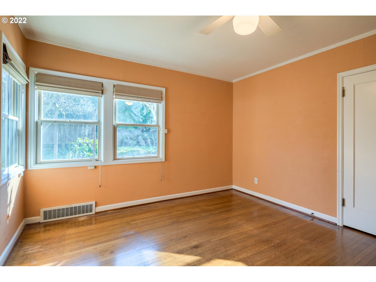 900 Southwest Moss Street Portland, OR 97219 - Photo 16 of 32 Gallery Image 16