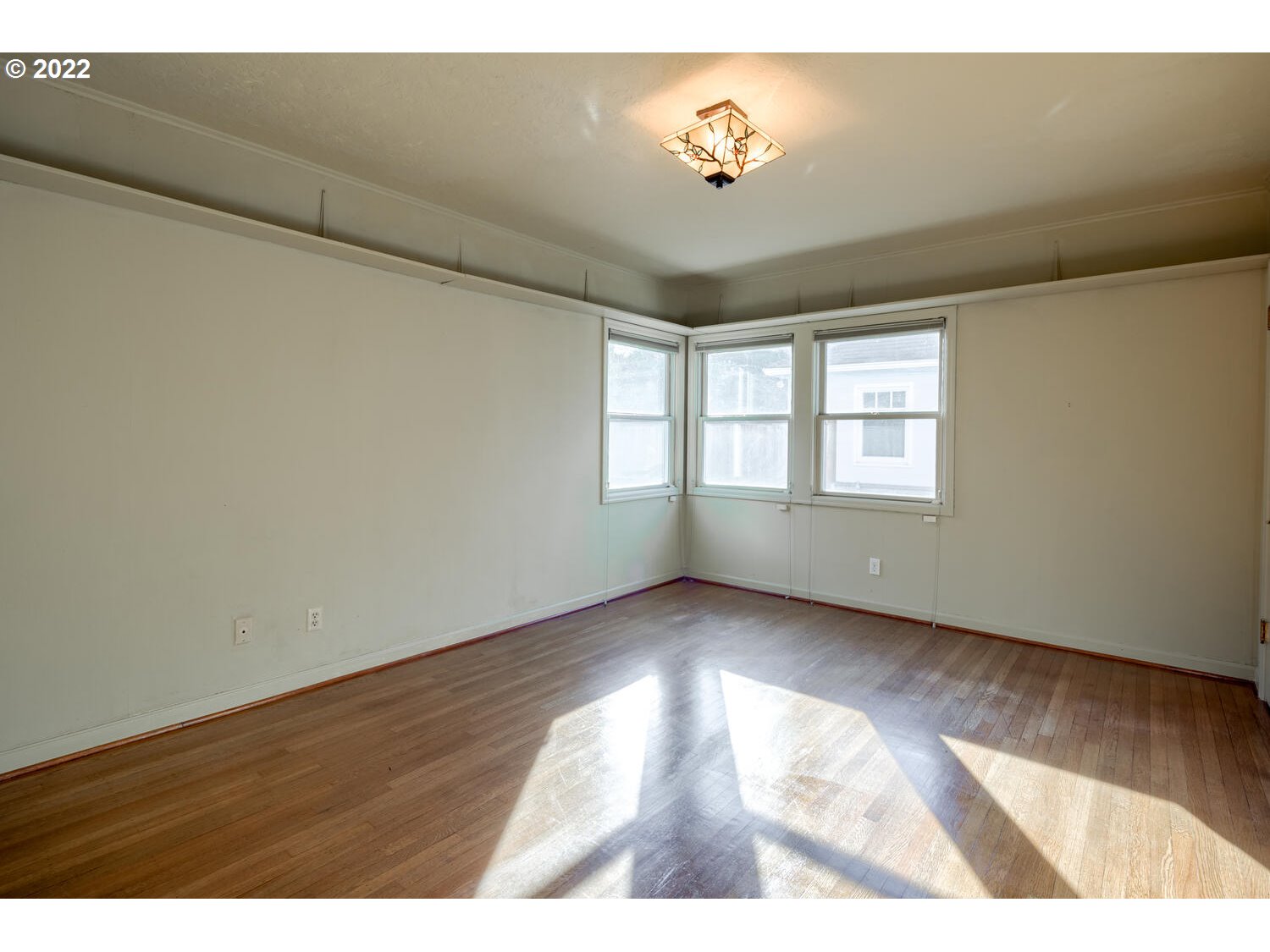 900 Southwest Moss Street Portland, OR 97219 - Photo 19 of 32 Gallery Image 19