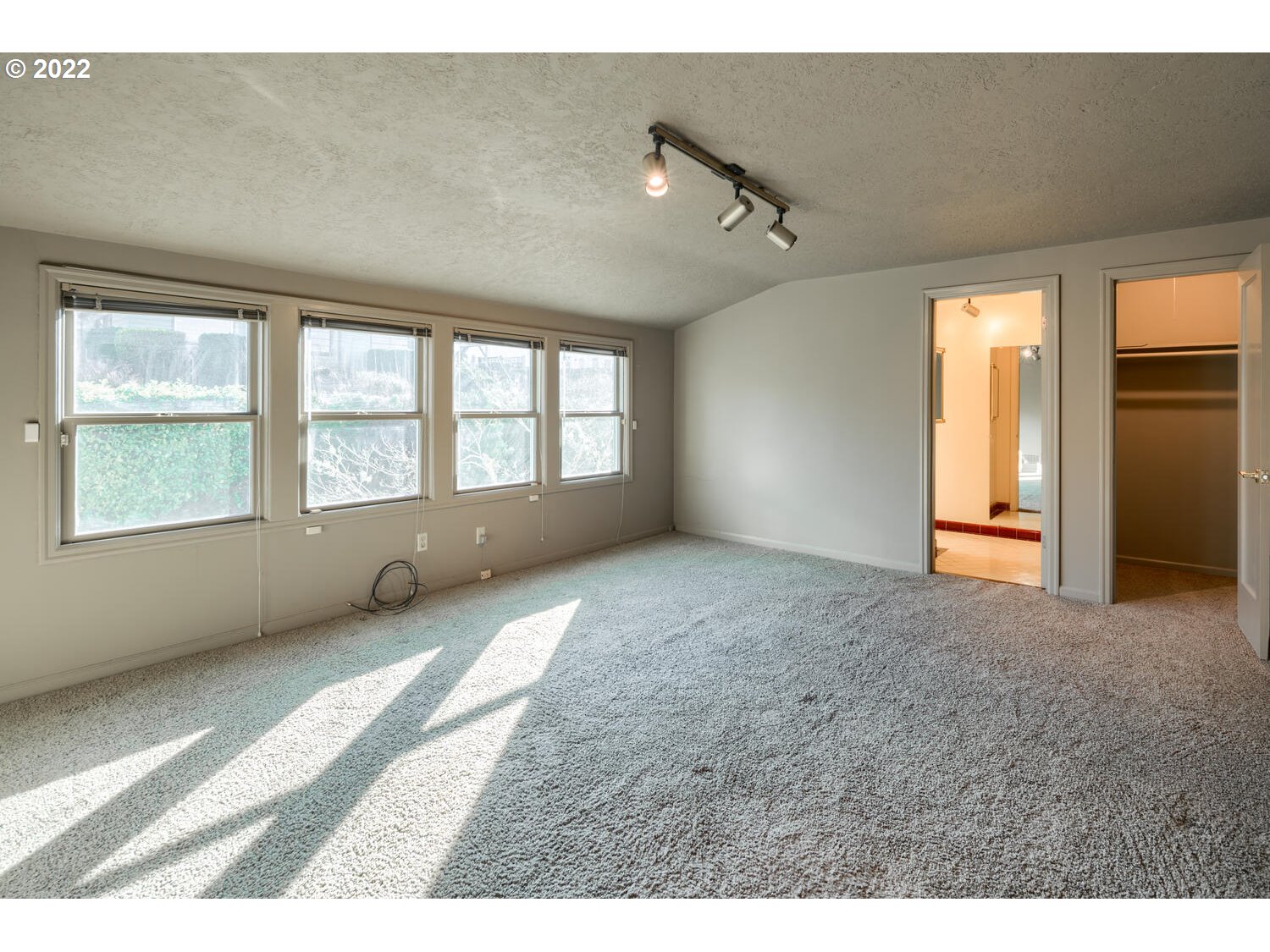 900 Southwest Moss Street Portland, OR 97219 - Photo 20 of 32 Gallery Image 20