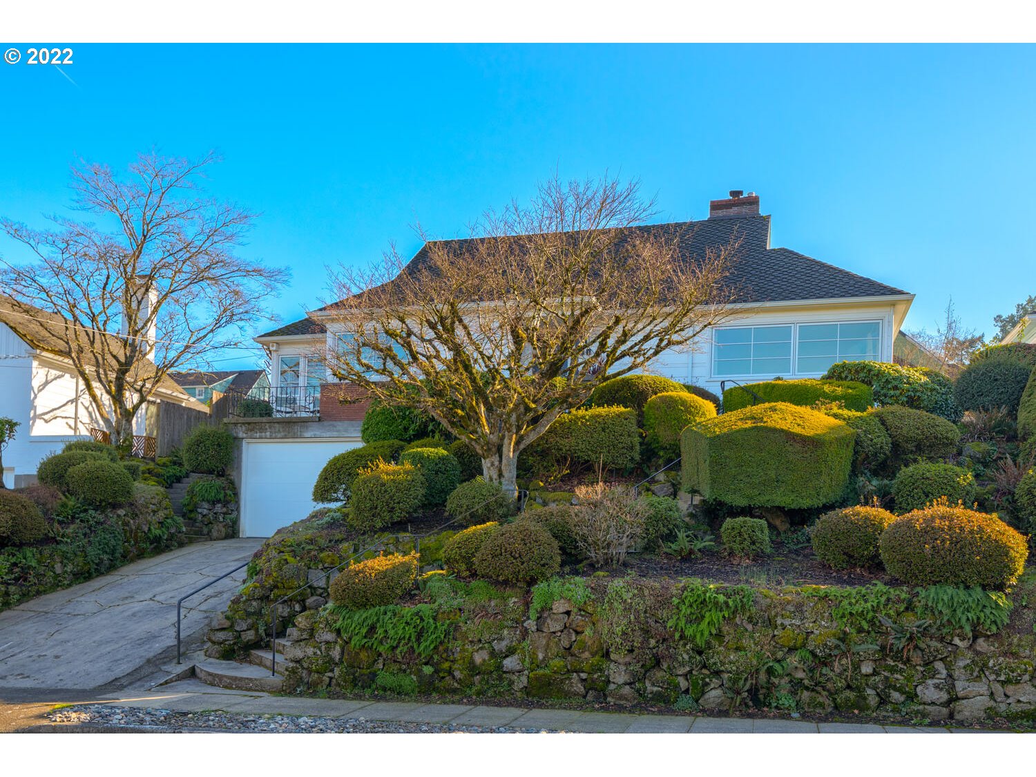 900 Southwest Moss Street Portland, OR 97219 - Photo 3 of 32 Gallery Image 3