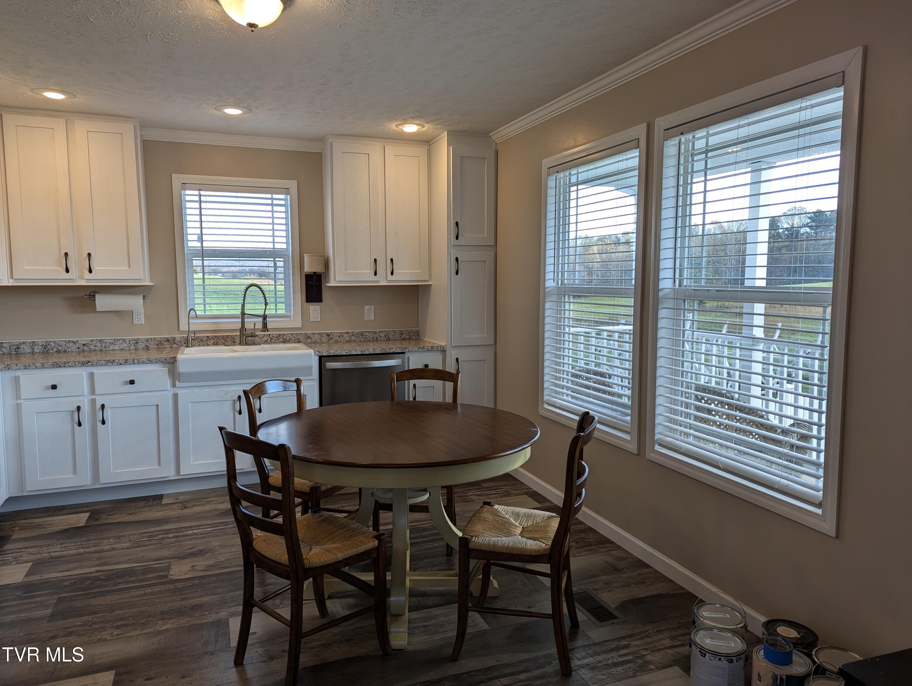 1600 Billy Bible Road Greeneville, TN 37745 - Photo 15 of 44 PXL_20241111_194201080