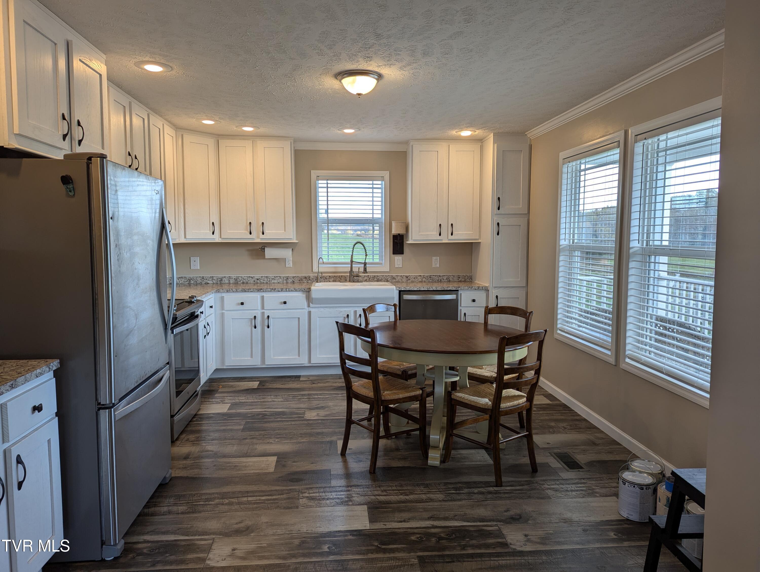 1600 Billy Bible Road Greeneville, TN 37745 - Photo 20 of 44 PXL_20241111_194328941