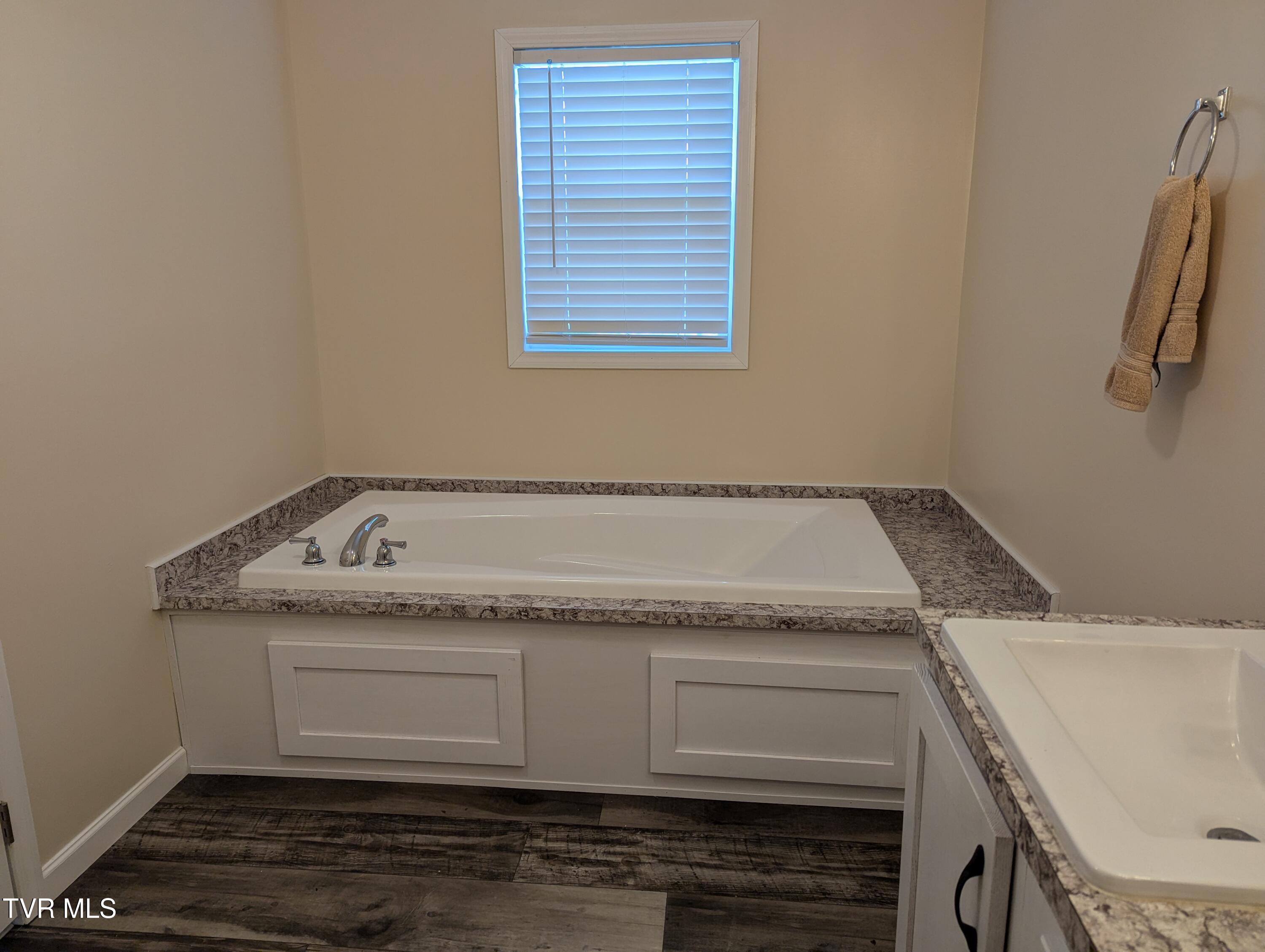 1600 Billy Bible Road Greeneville, TN 37745 - Photo 31 of 44 PXL_20241111_194739500