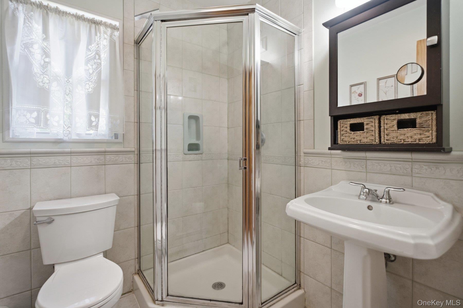 830 Terry Road Hauppauge, NY 11788 - Photo 18 of 27