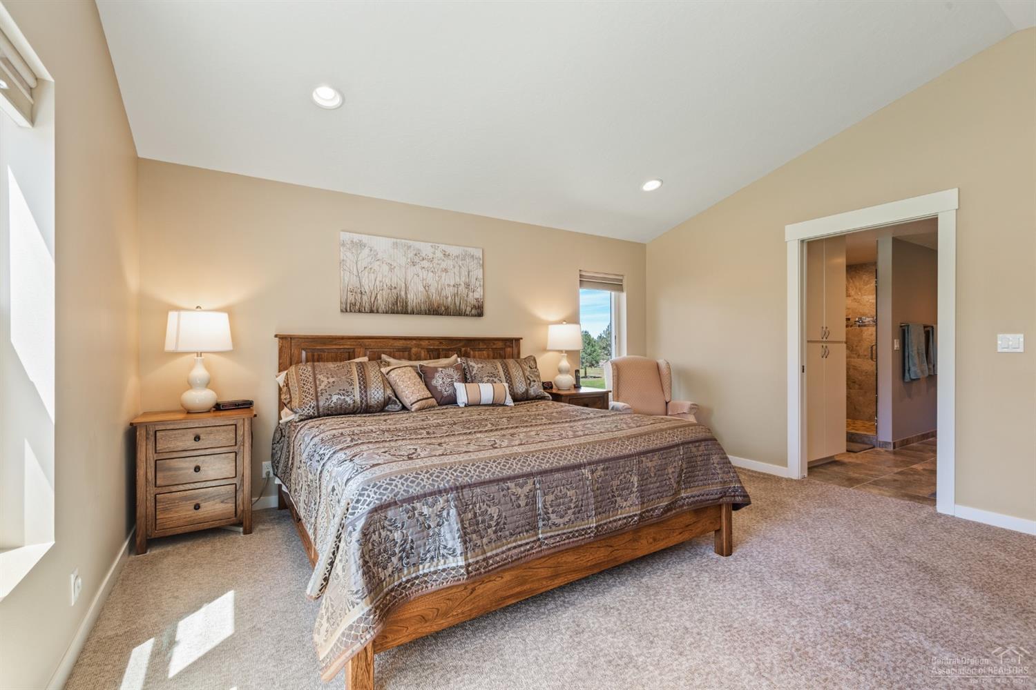 21110 Country Squire Road Bend, OR 97701 - Photo 12 of 25 Additional Photo