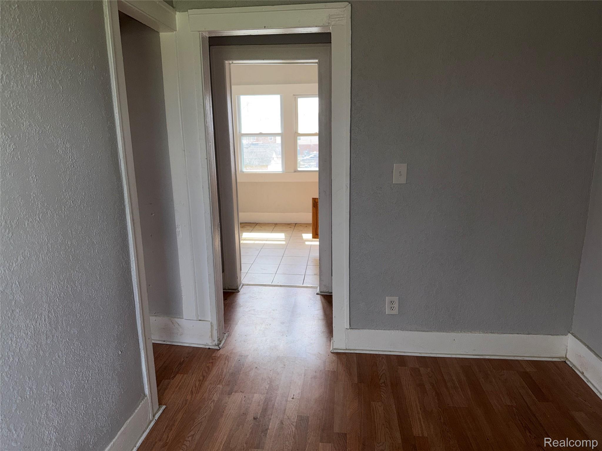 2174 Springle Street Detroit, MI 48215 - Photo 8 of 15