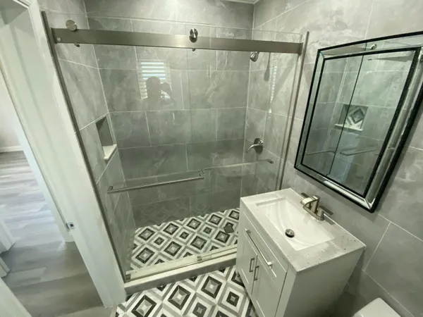 $1,900 | 115 Lucerne Avenue, Unit 4, Lake Worth Beach, FL 33460