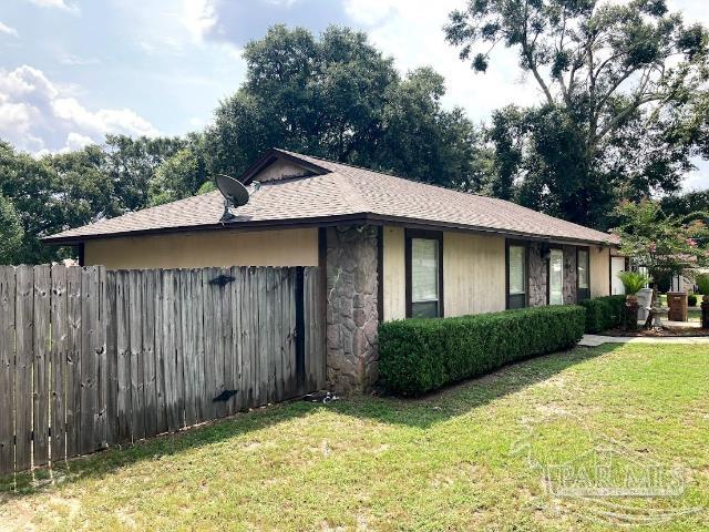 4228 Queens Court Milton, FL 32571 - Photo 4 of 25